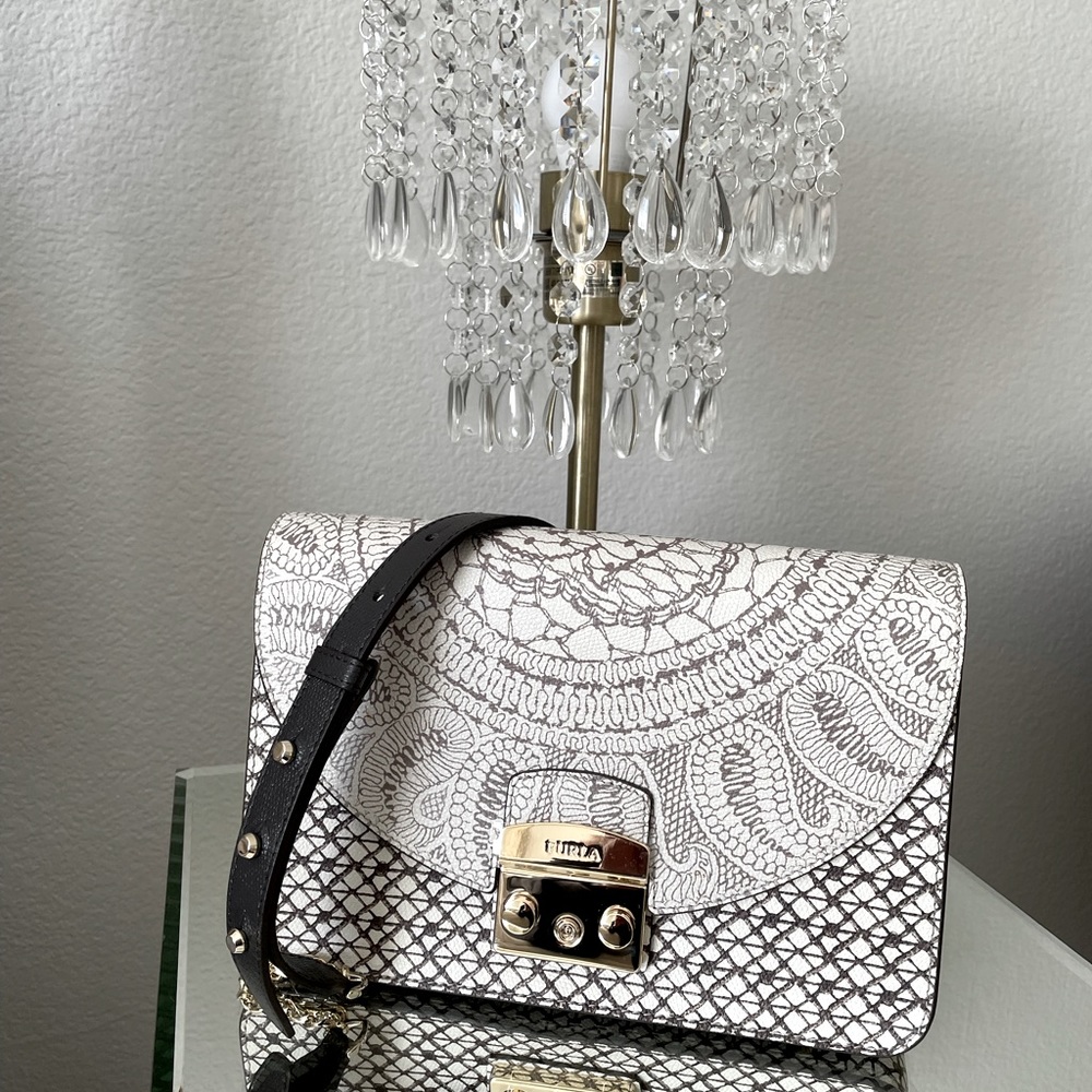 NWOT Furla Metropolis Printed Leather Shoulder Bag